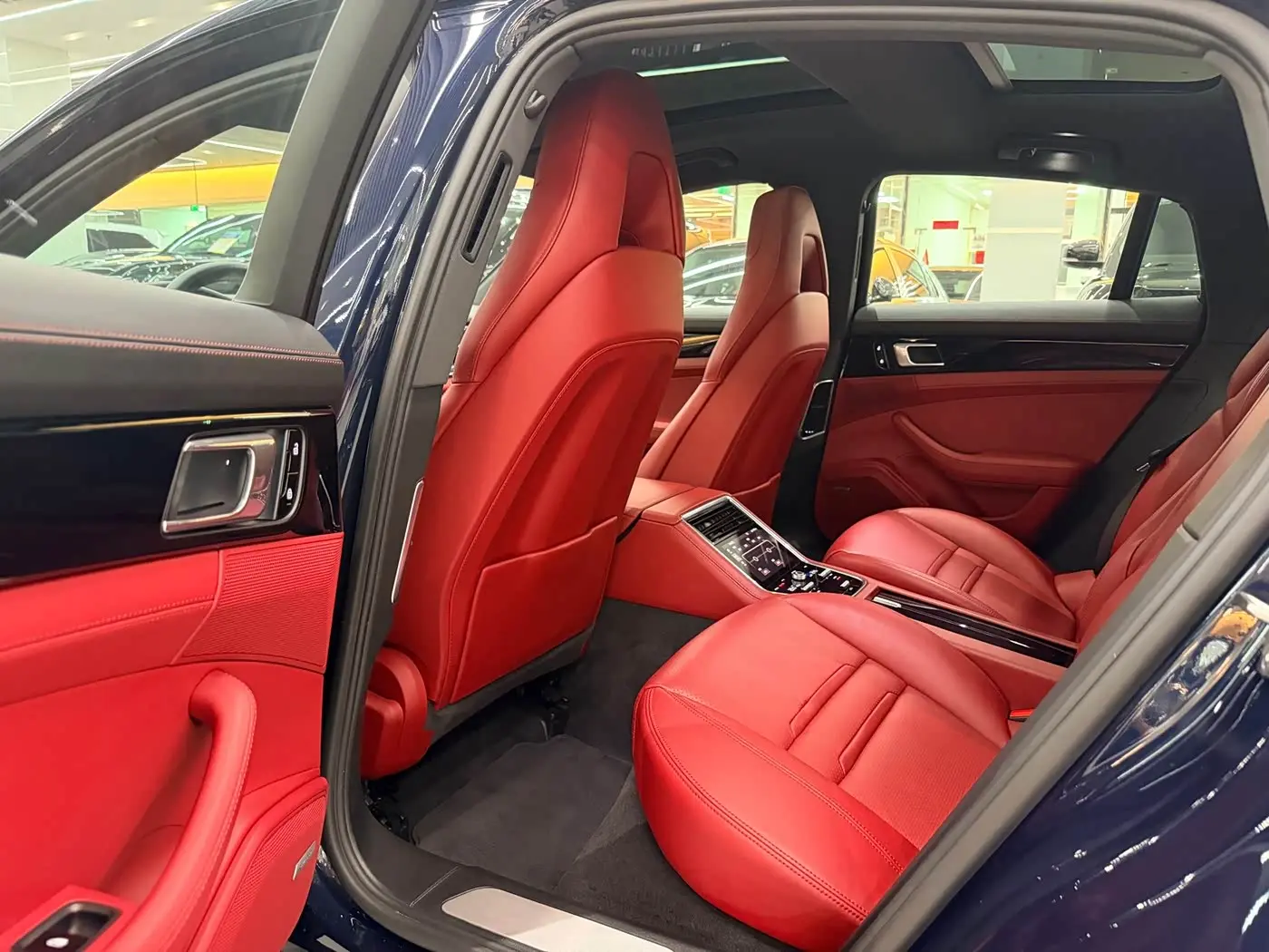 Porsche Panamera 2020 — Photo 6/16