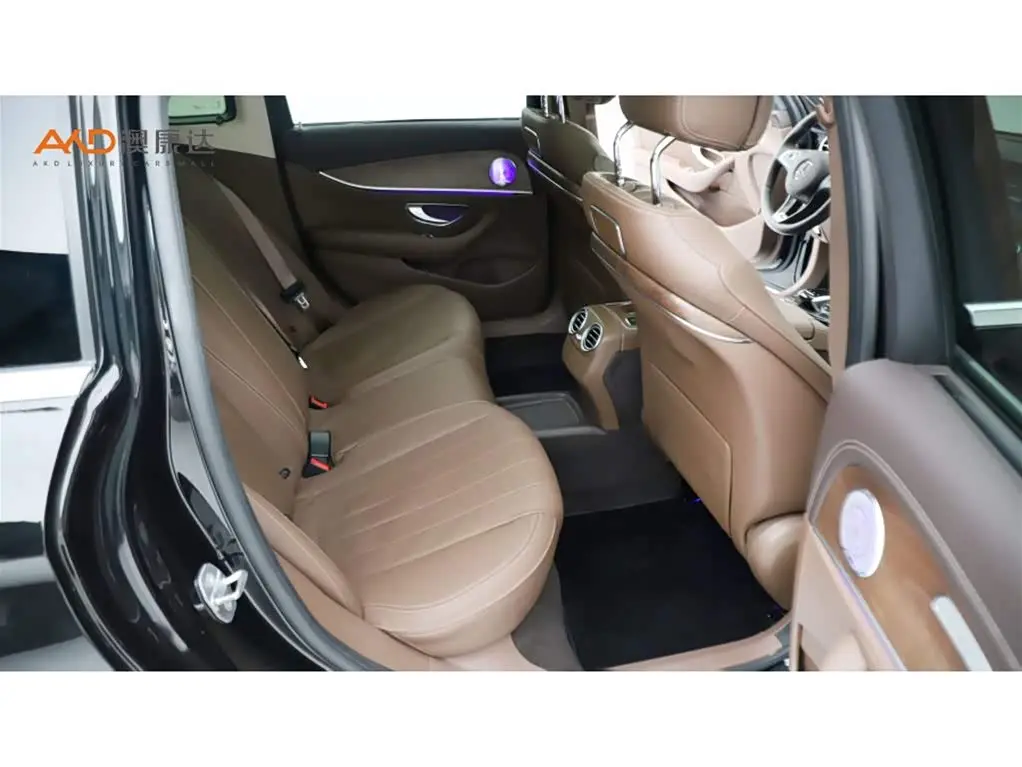 Mercedes-Benz E-Class 2017 — Şəkil 8/10
