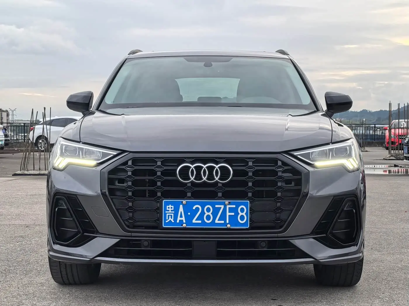 Audi Q3 2021 — Фото 2/20