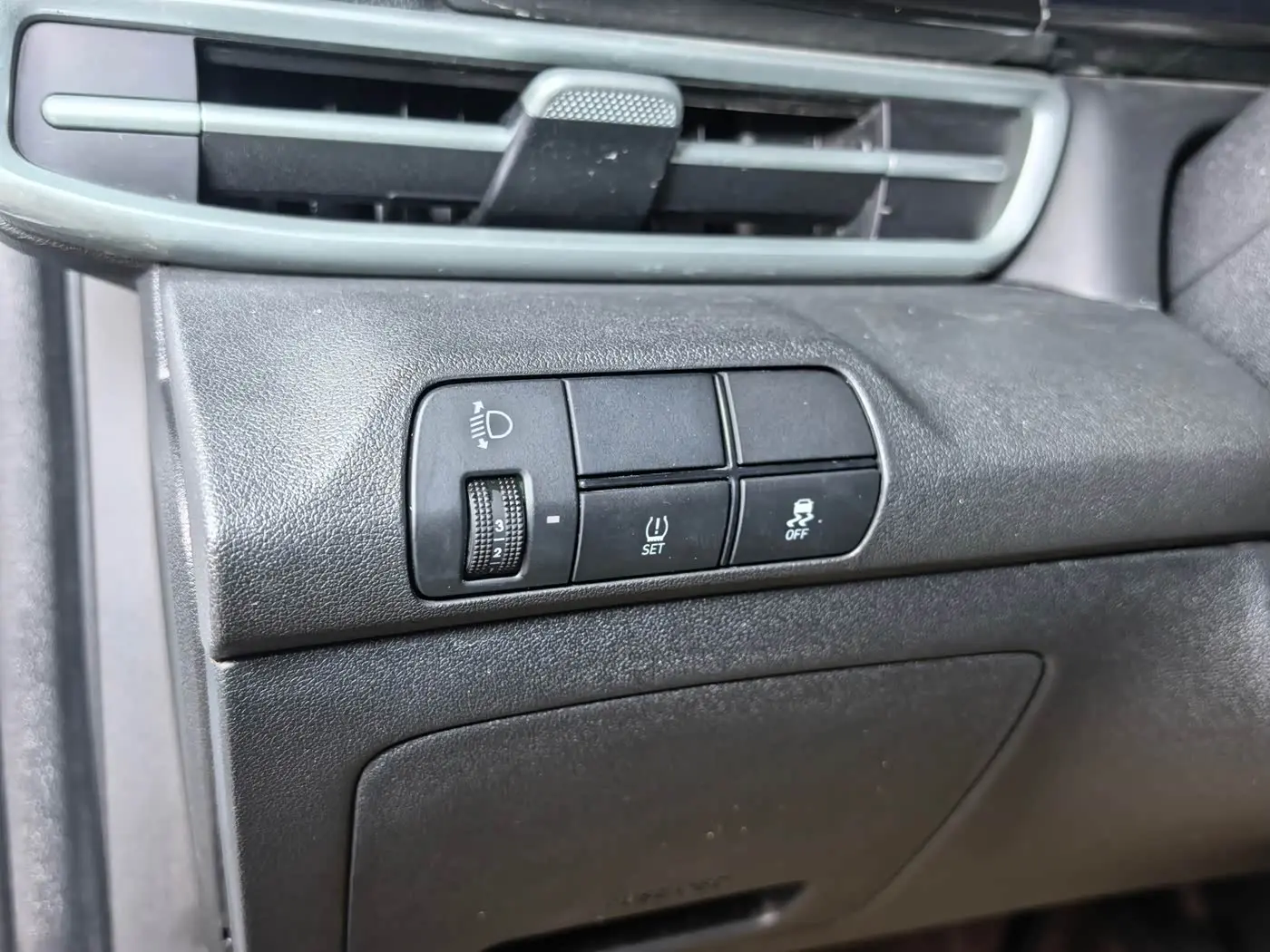 Hyundai Elantra 2023 — Photo 11/20