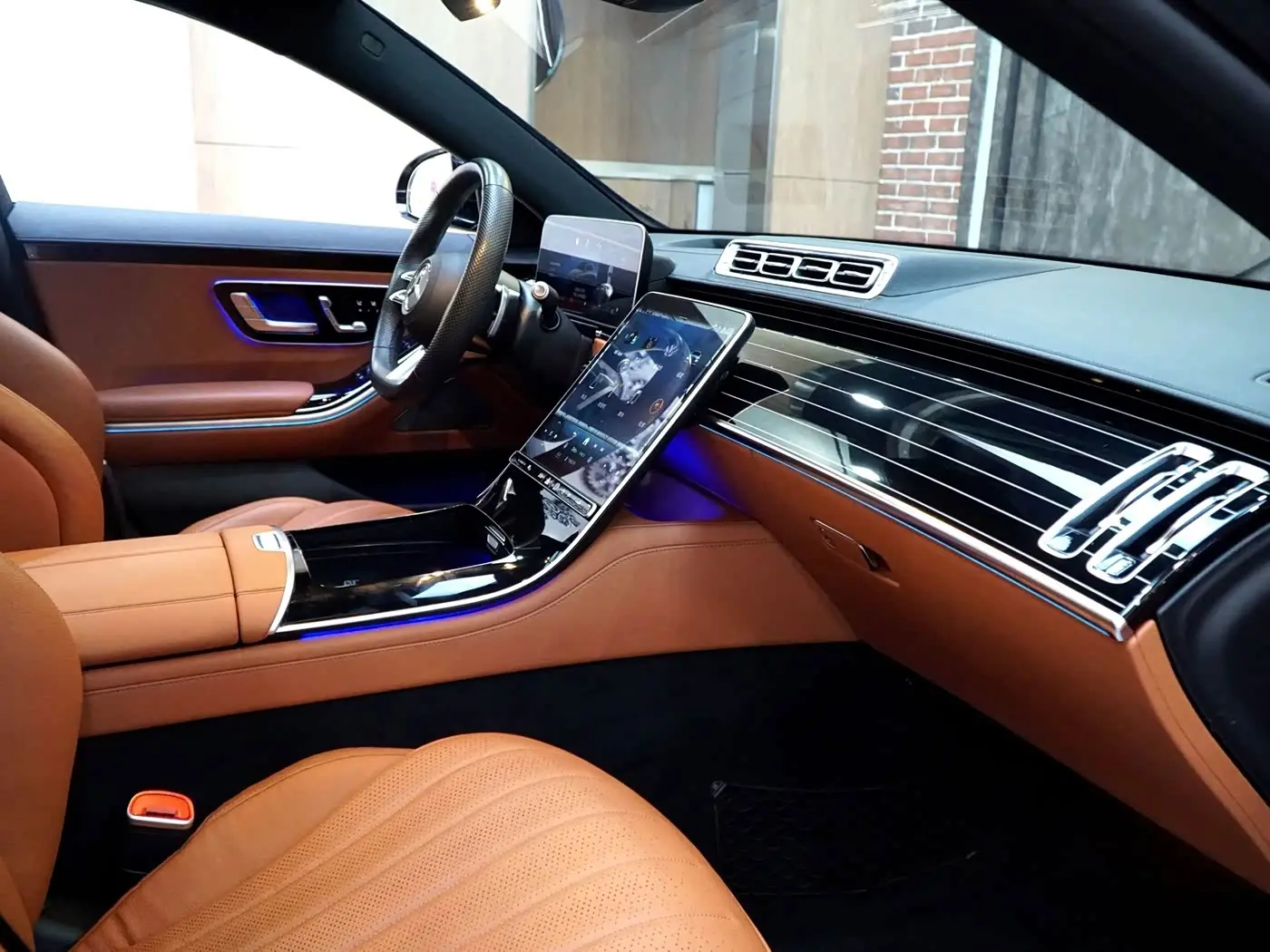 Mercedes-Benz S-Class 2023 — Photo 7/20