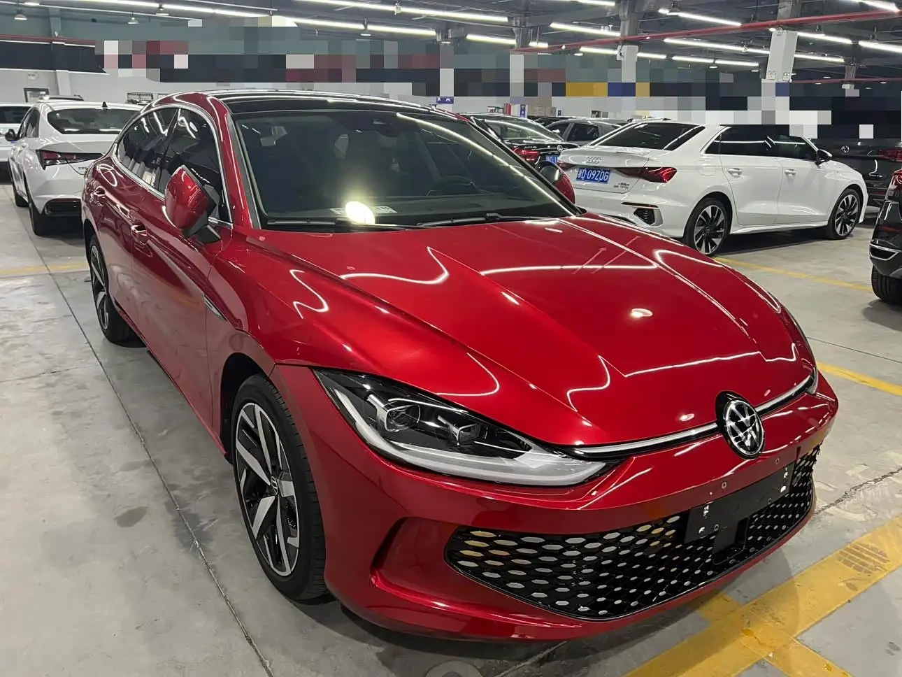 Volkswagen Lamando 2022 — Photo 3/10