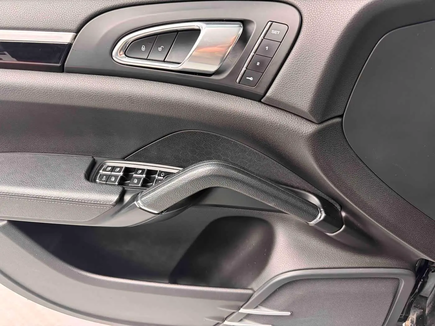 Porsche Cayenne 2017 — Photo 11/20
