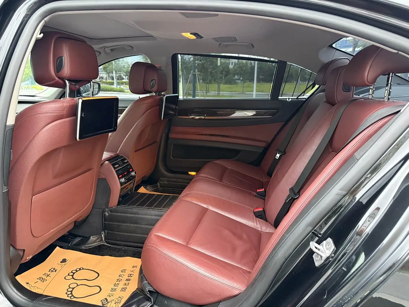 BMW 7 Series 2014 — Фото 11/16