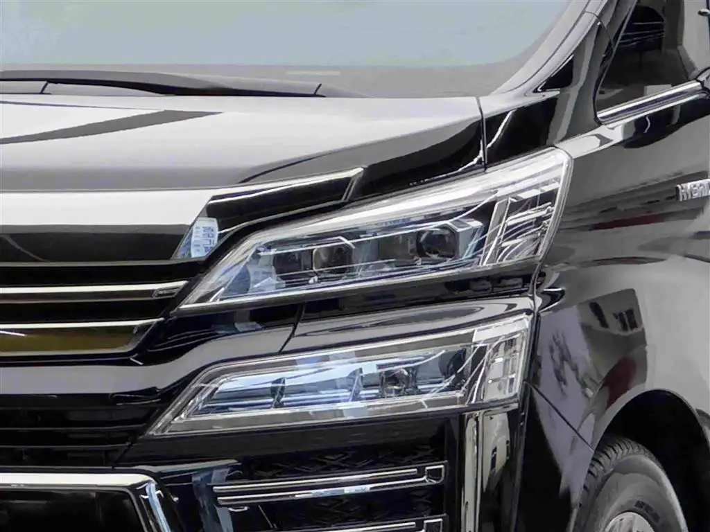 Toyota Vellfire 2022 — Photo 3/20