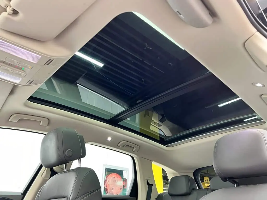 Volkswagen Touareg 2022 — Photo 17/20