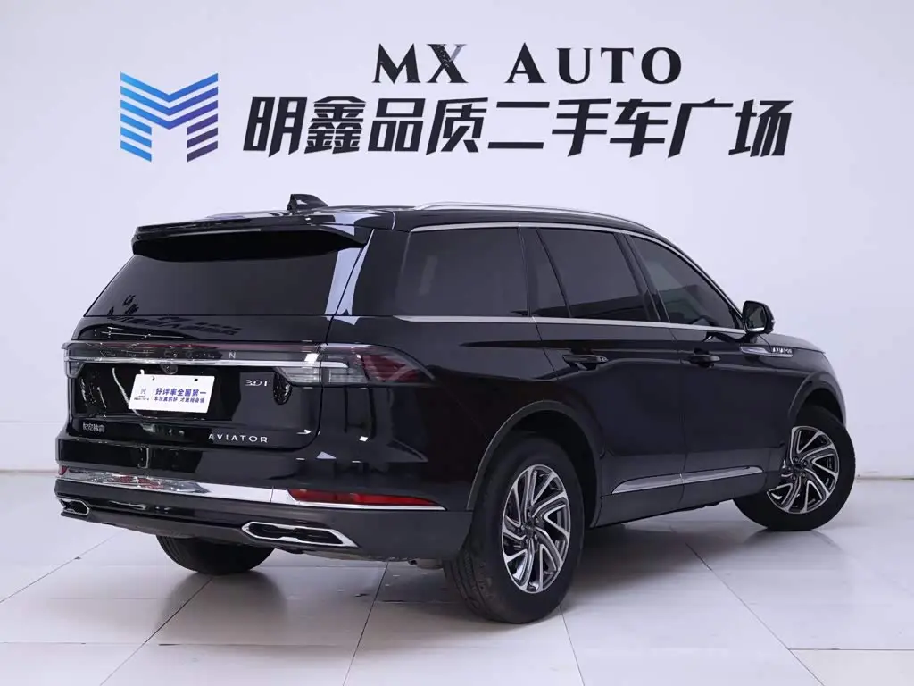Lincoln Aviator 2024 — Photo 7/20