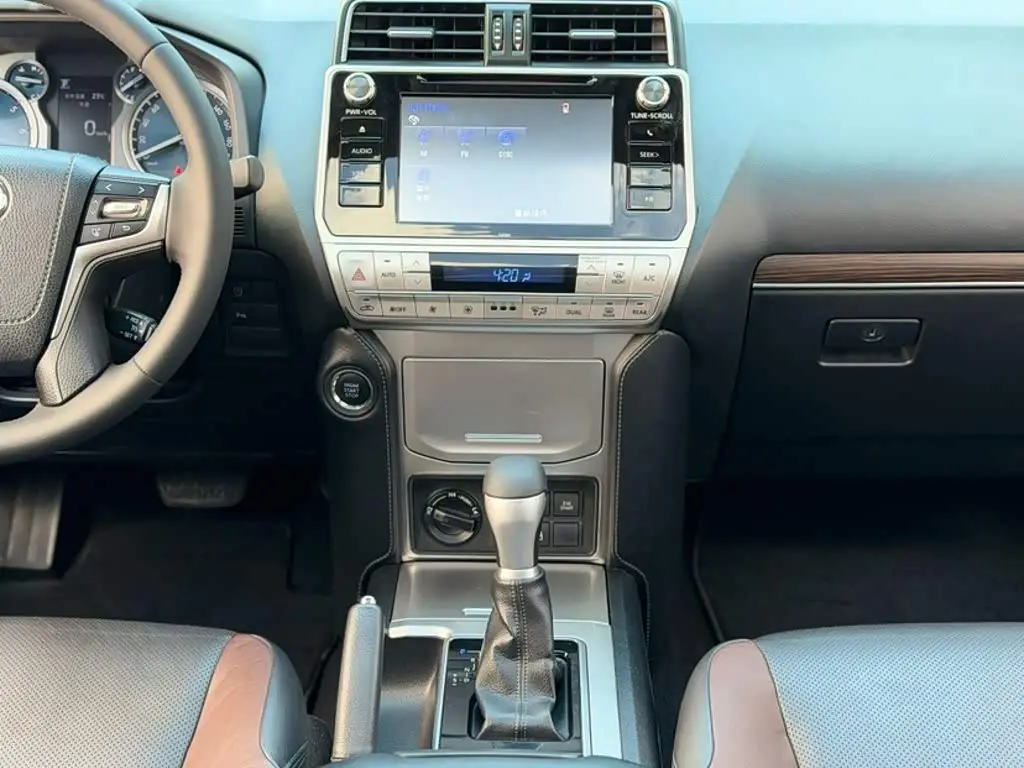 Toyota Prado 2020 — Фото 16/19
