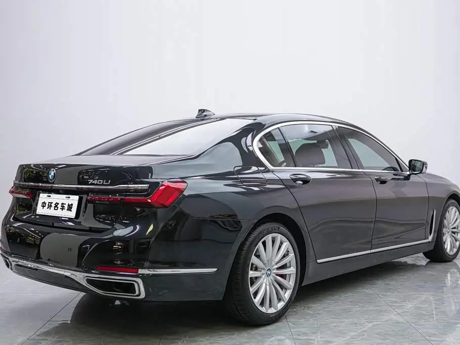 BMW 7 Series 2020 — Photo 17/17