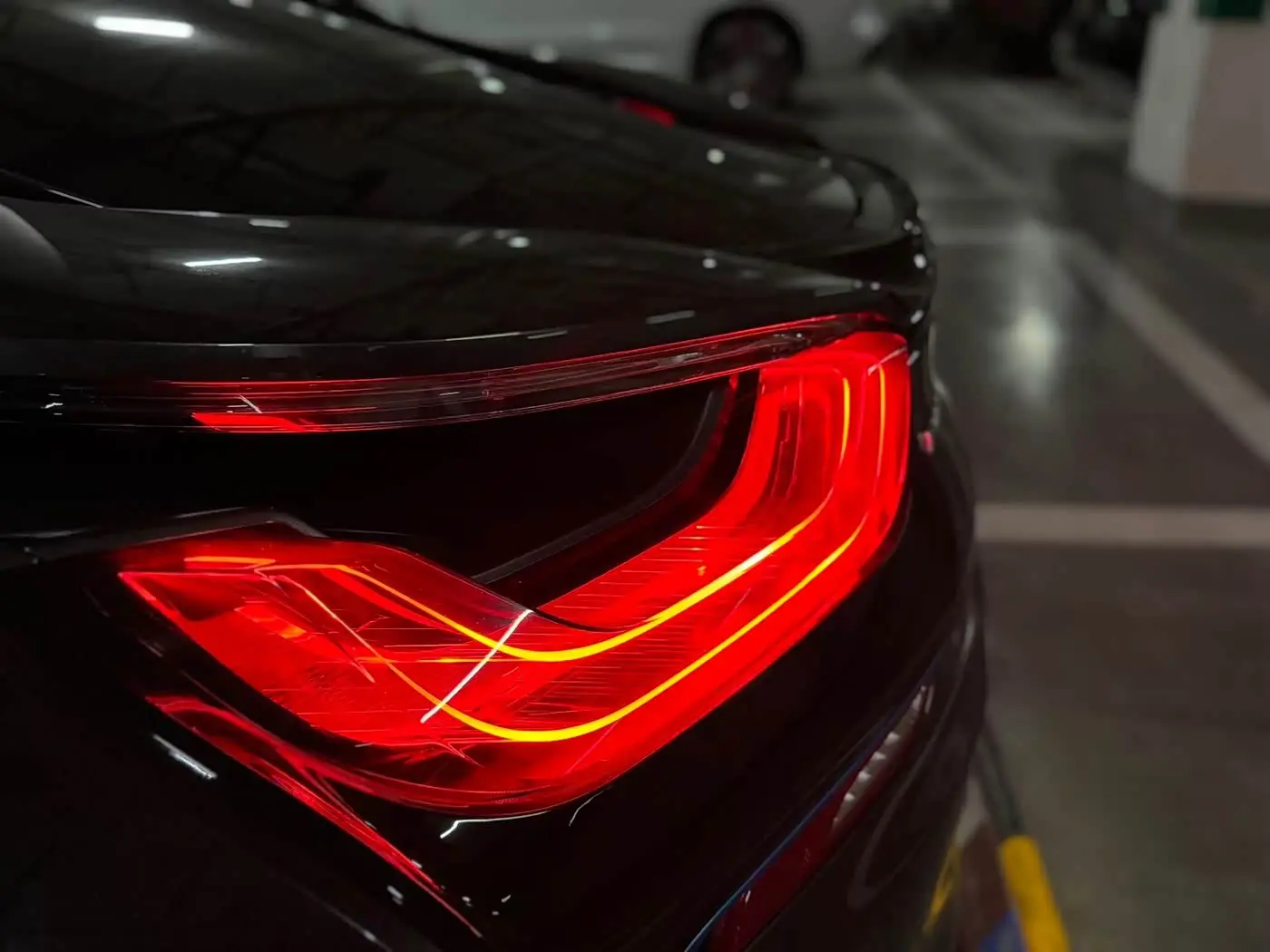 BMW i8 2018 — Photo 16/18