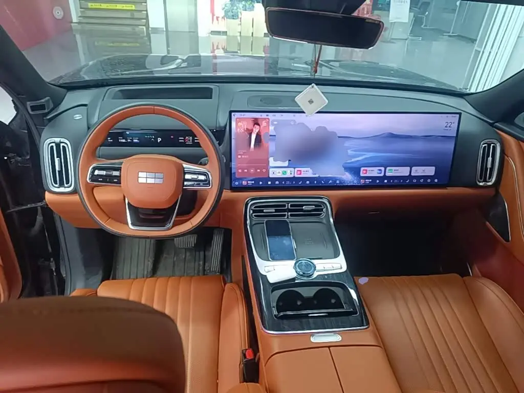 Geely Galaxy Galaxy M9 2025 — Photo 10/20