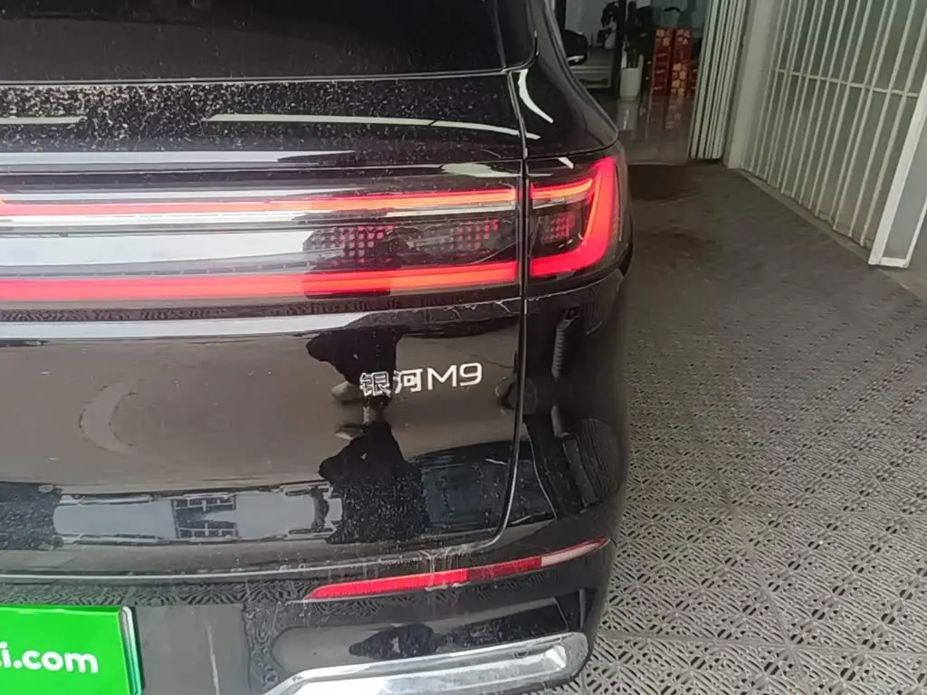 Geely Galaxy Galaxy M9 2025 — Photo 8/20