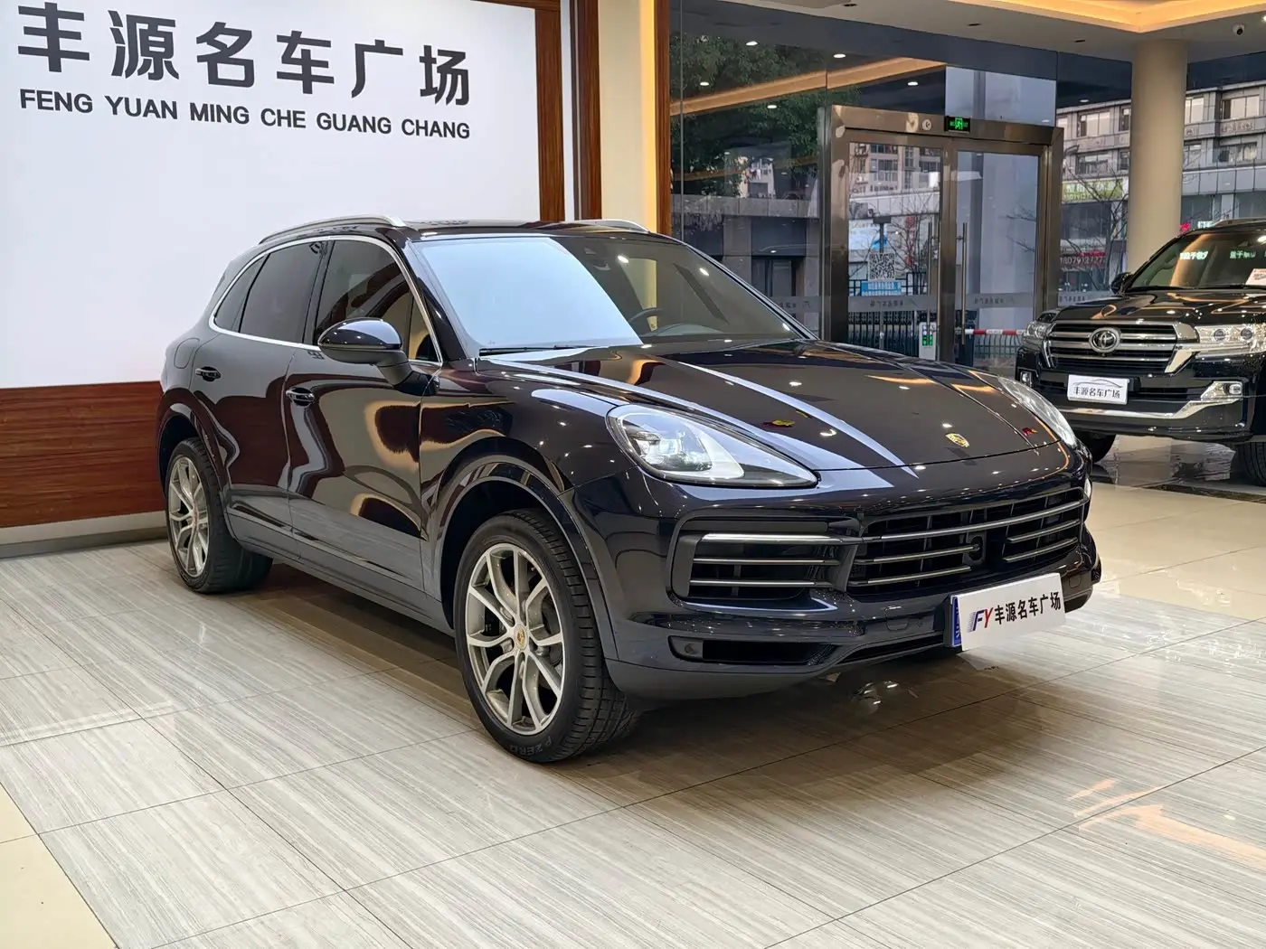 Porsche Cayenne 2022 — Photo 3/20