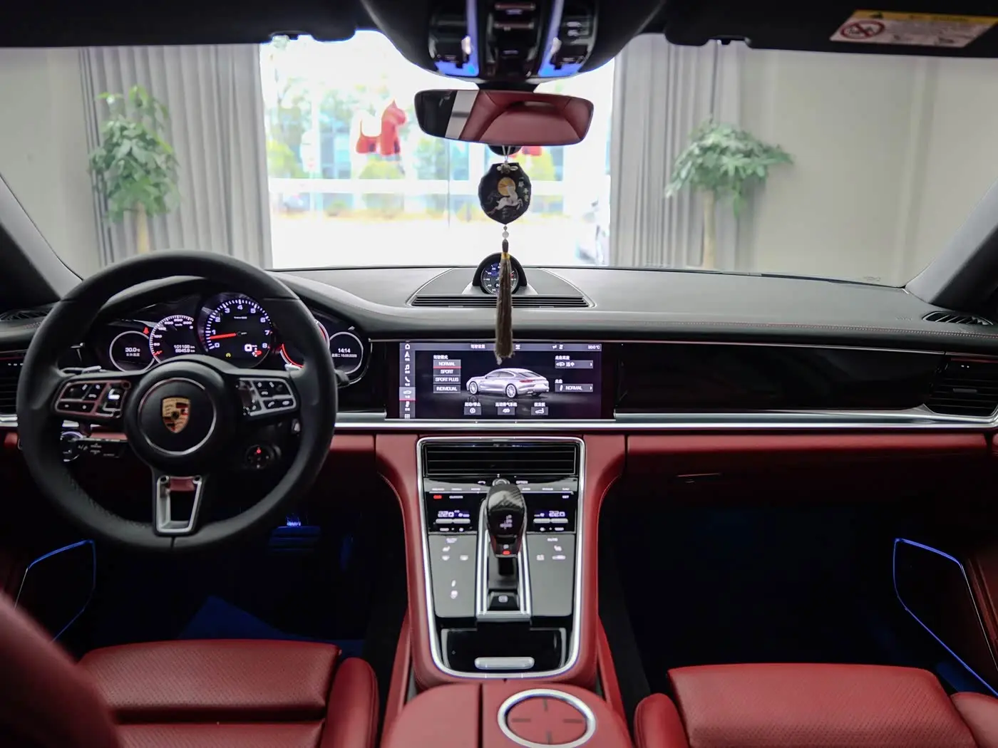 Porsche Panamera 2019 — Şəkil 9/18