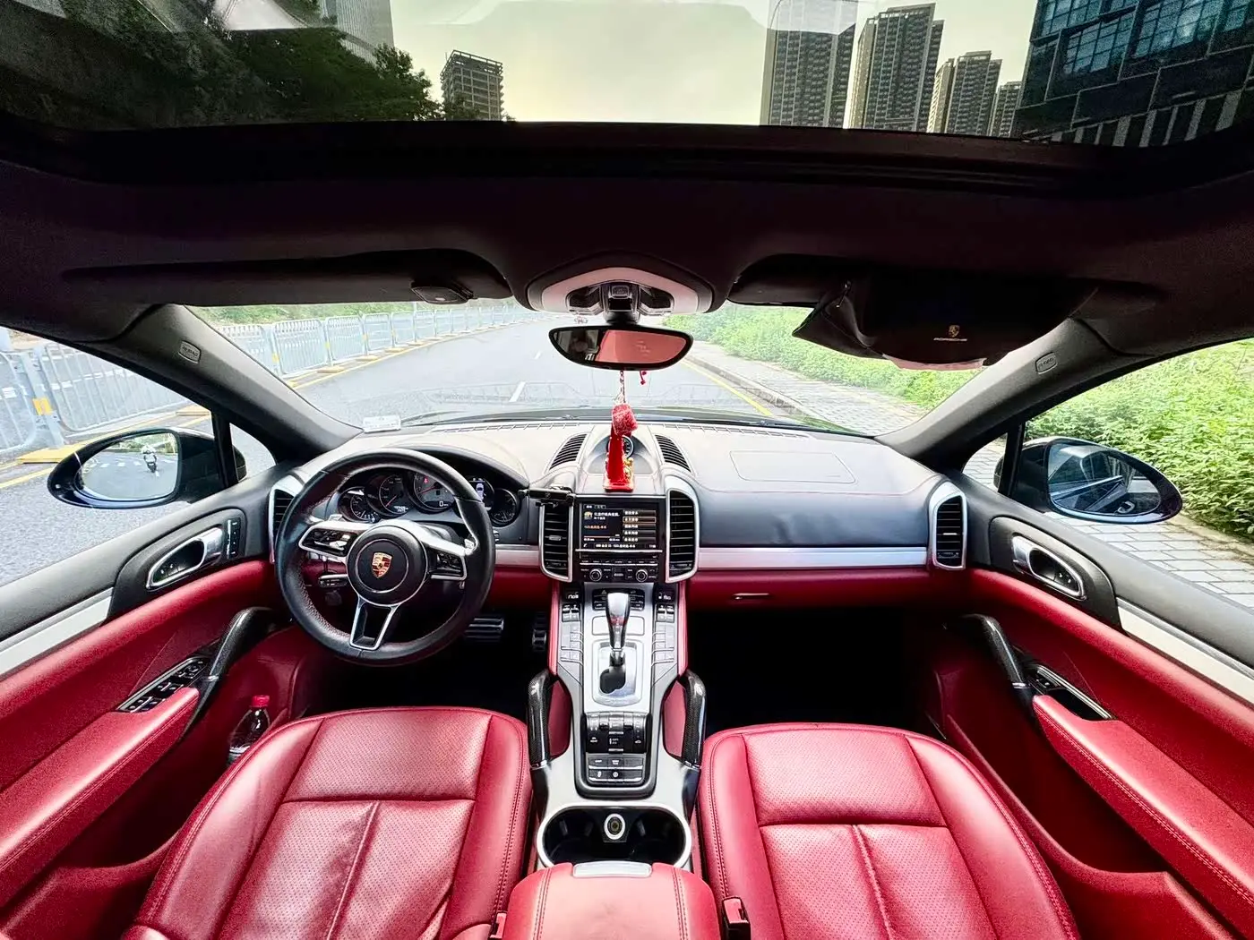 Porsche Cayenne 2015 — Photo 6/17