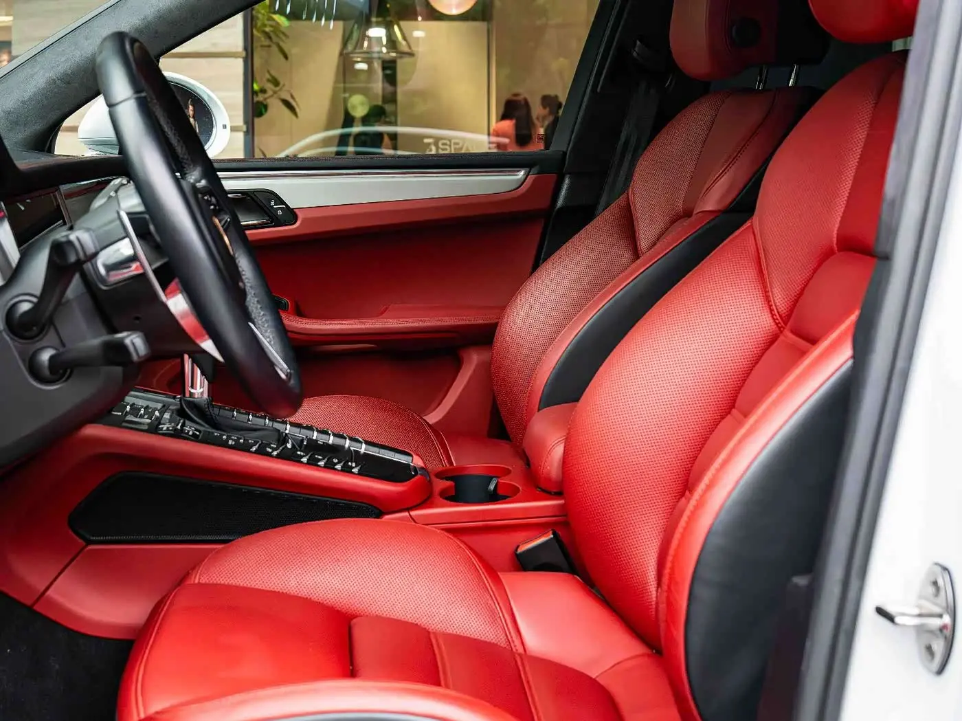 Porsche Macan 2022 — Photo 11/20