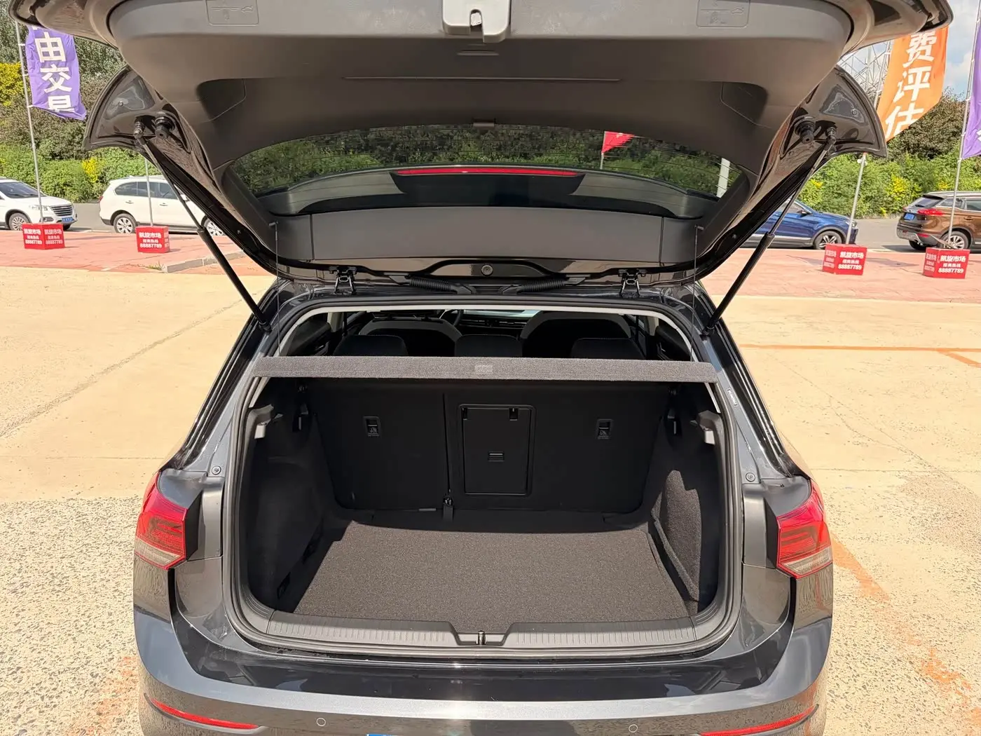 Volkswagen Golf 2022 — Photo 11/12
