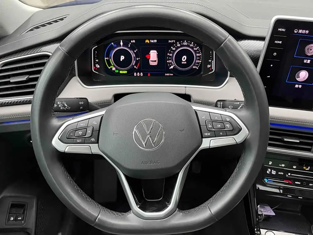 Volkswagen Tayron GTE Plug-in Hybrid 2023 — Фото 9/20