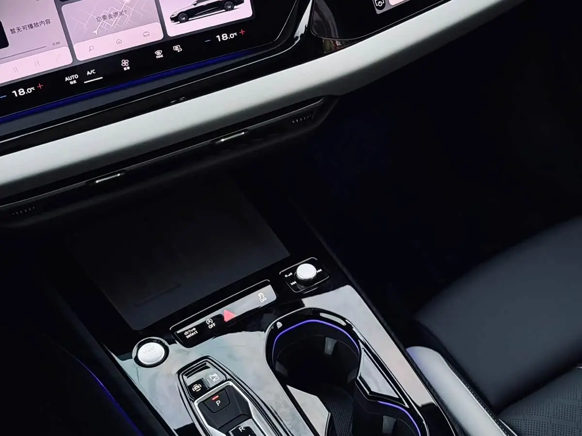 Audi A5L 2025 — Фото 6/20