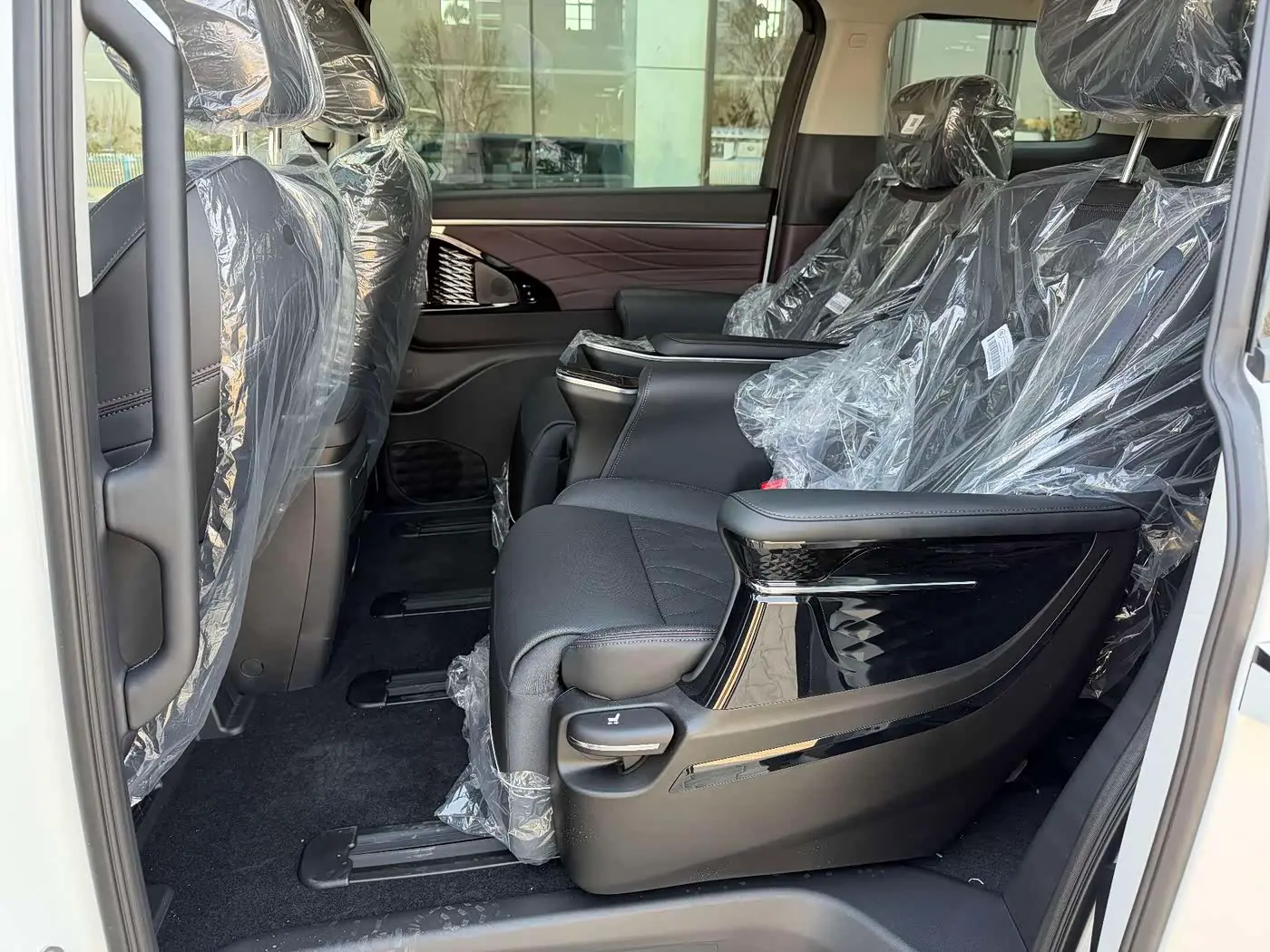 GAC Trumpchi Trumpchi M8 2026 — Фото 9/15