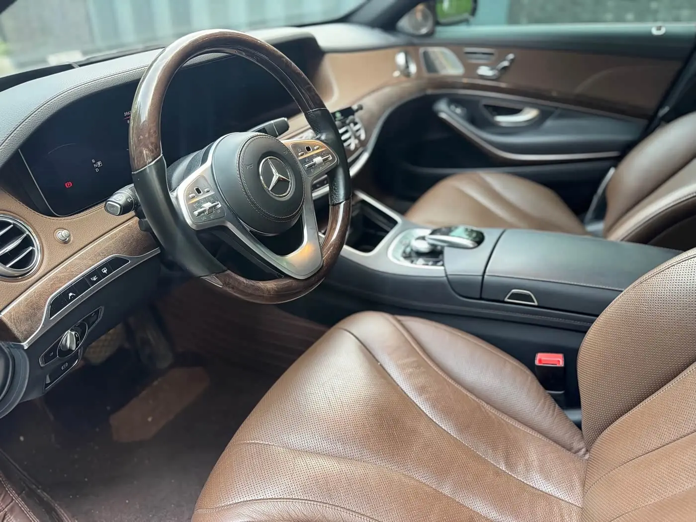 Mercedes-Benz S-Class 2017 — Photo 4/9