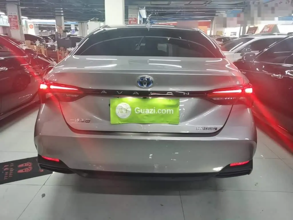 Toyota Avalon 2022 — Photo 6/20