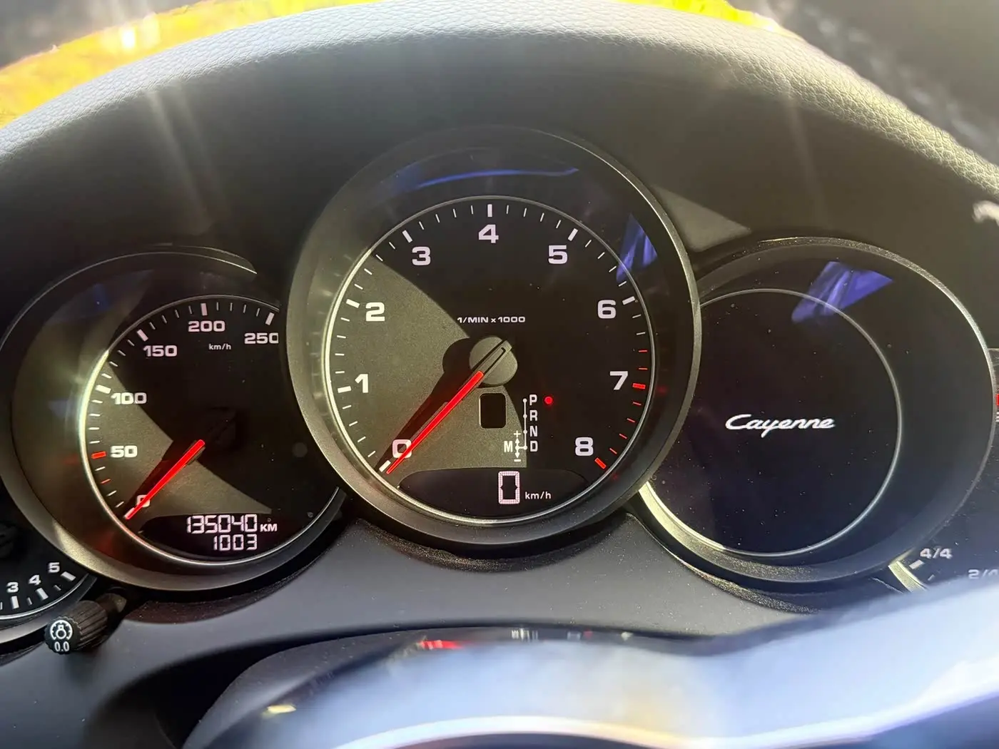 Porsche Cayenne 2015 — Şəkil 11/12