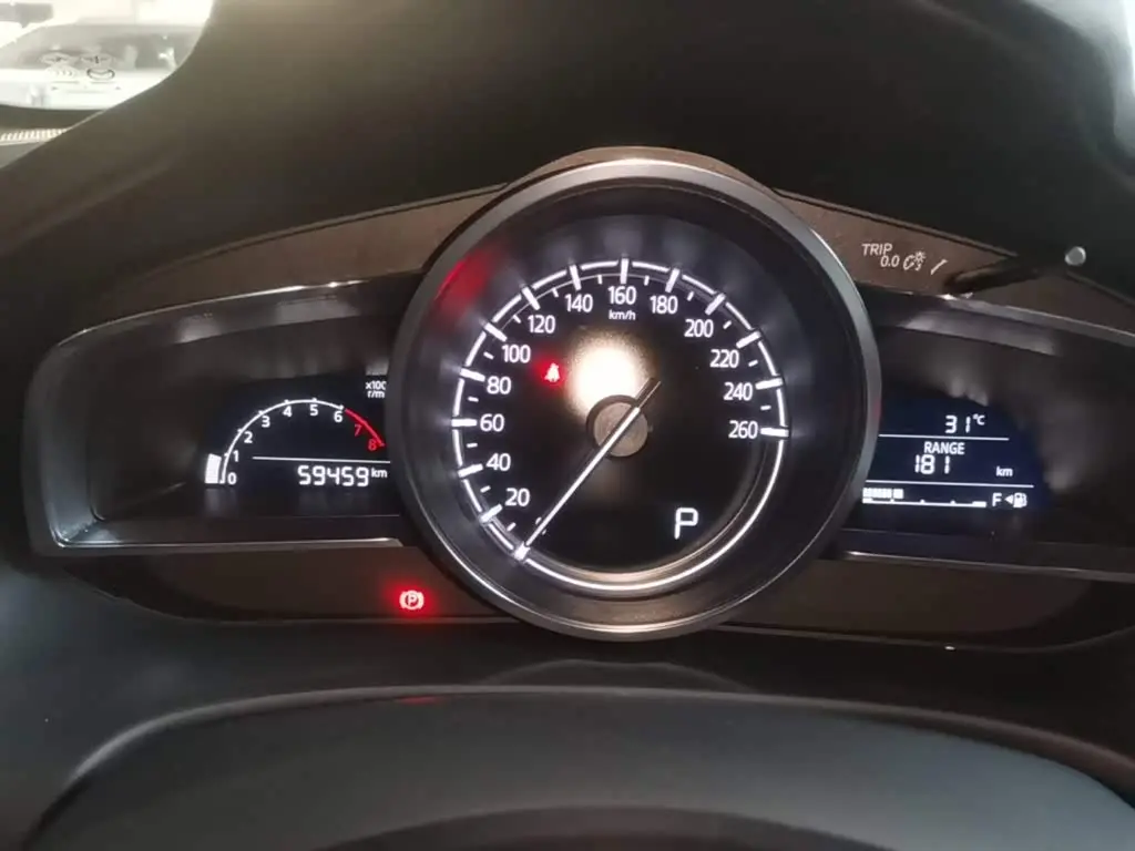 Mazda CX-4 2021 — Photo 12/20