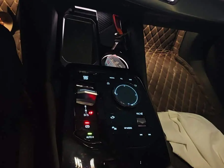 BMW 5 Series 2025 — Photo 16/16