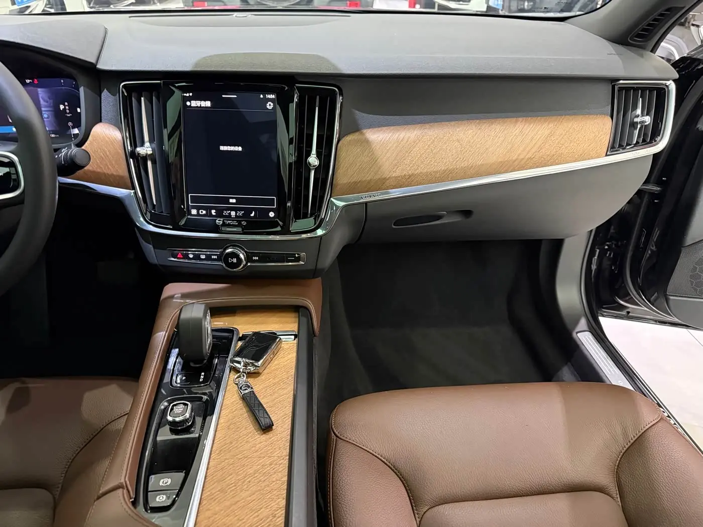 Volvo S90 2024 — Photo 15/20
