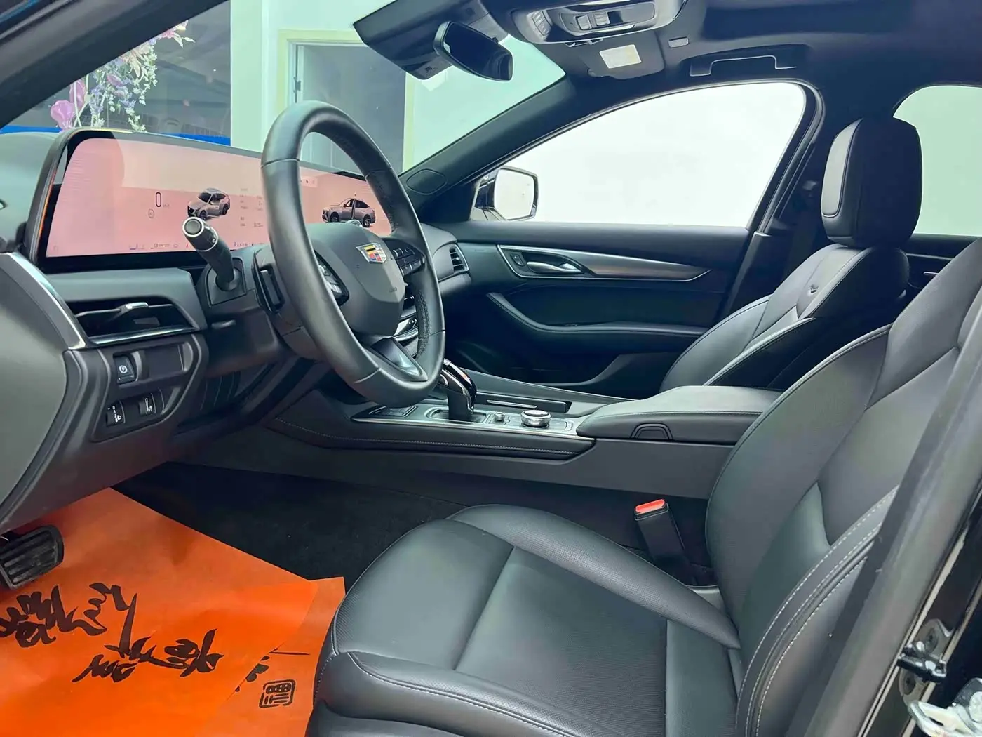 Cadillac CT5 2025 — Photo 10/20