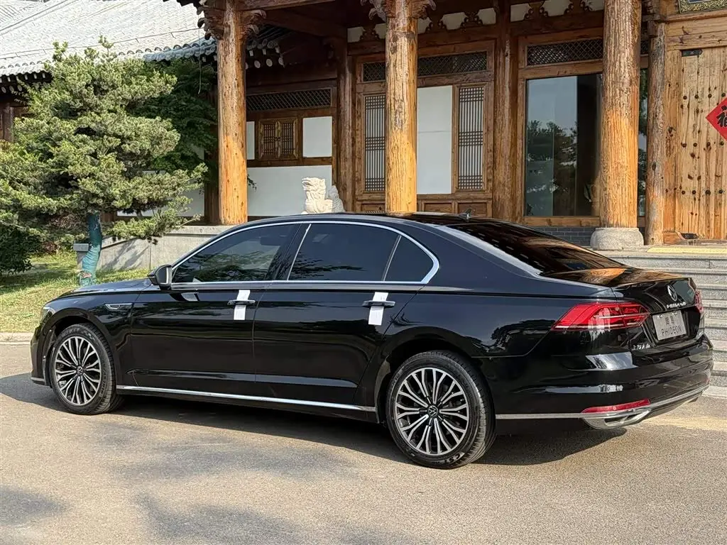 Volkswagen Phideon 2021 — Фото 6/9