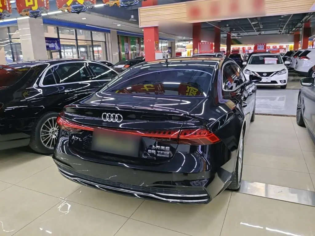 Audi A7L 2024 — Photo 7/20