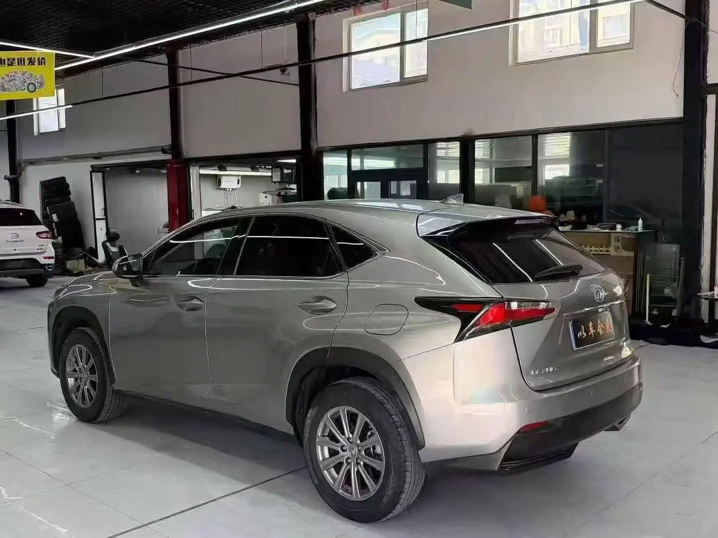 Lexus NX 2016 — Фото 9/9