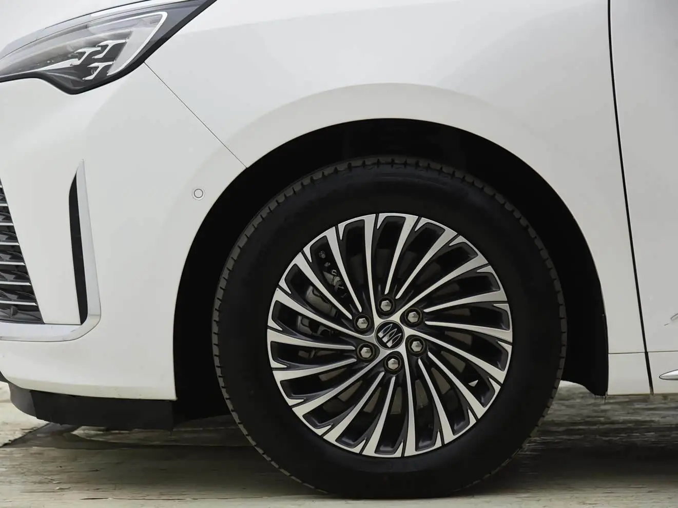 Buick Century 2024 — Photo 10/16