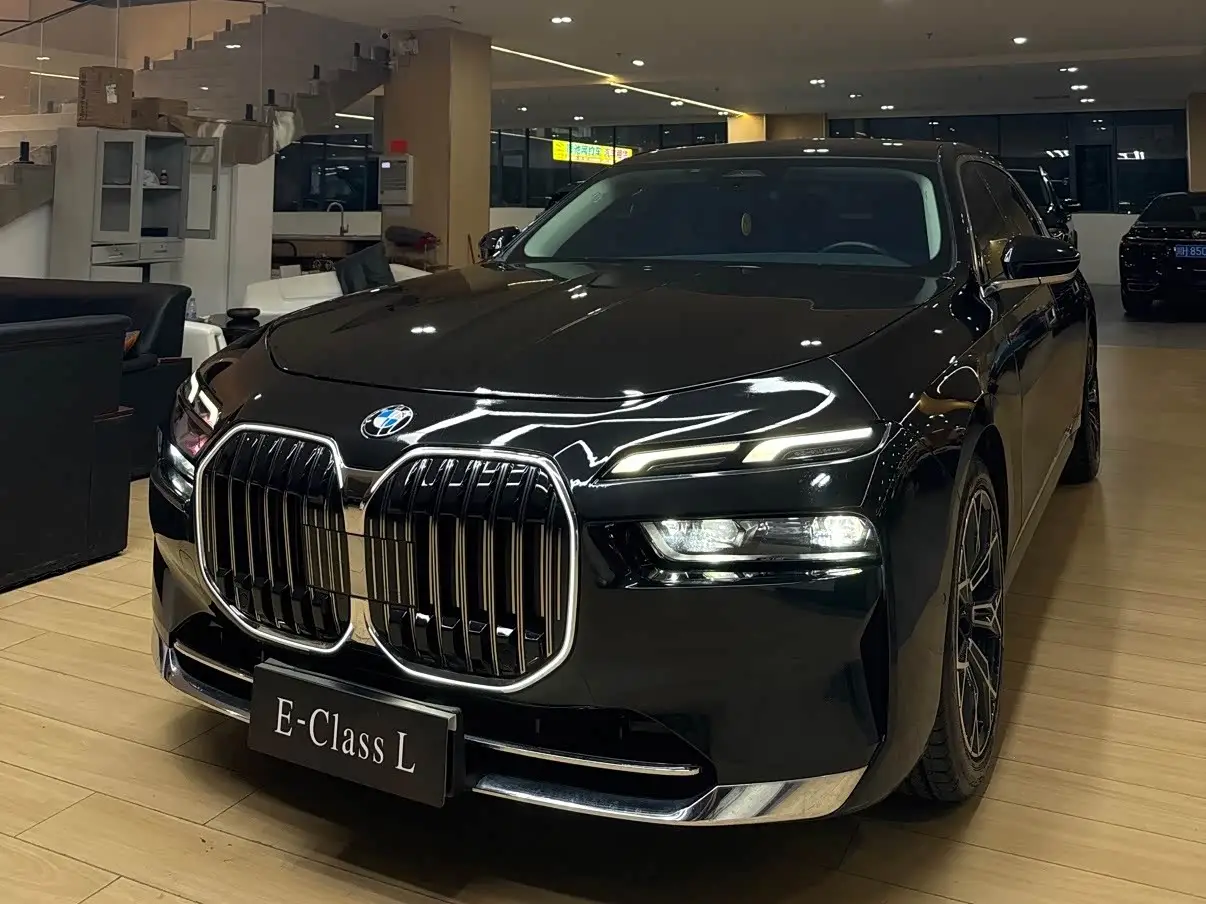 BMW 7 Series, 2023