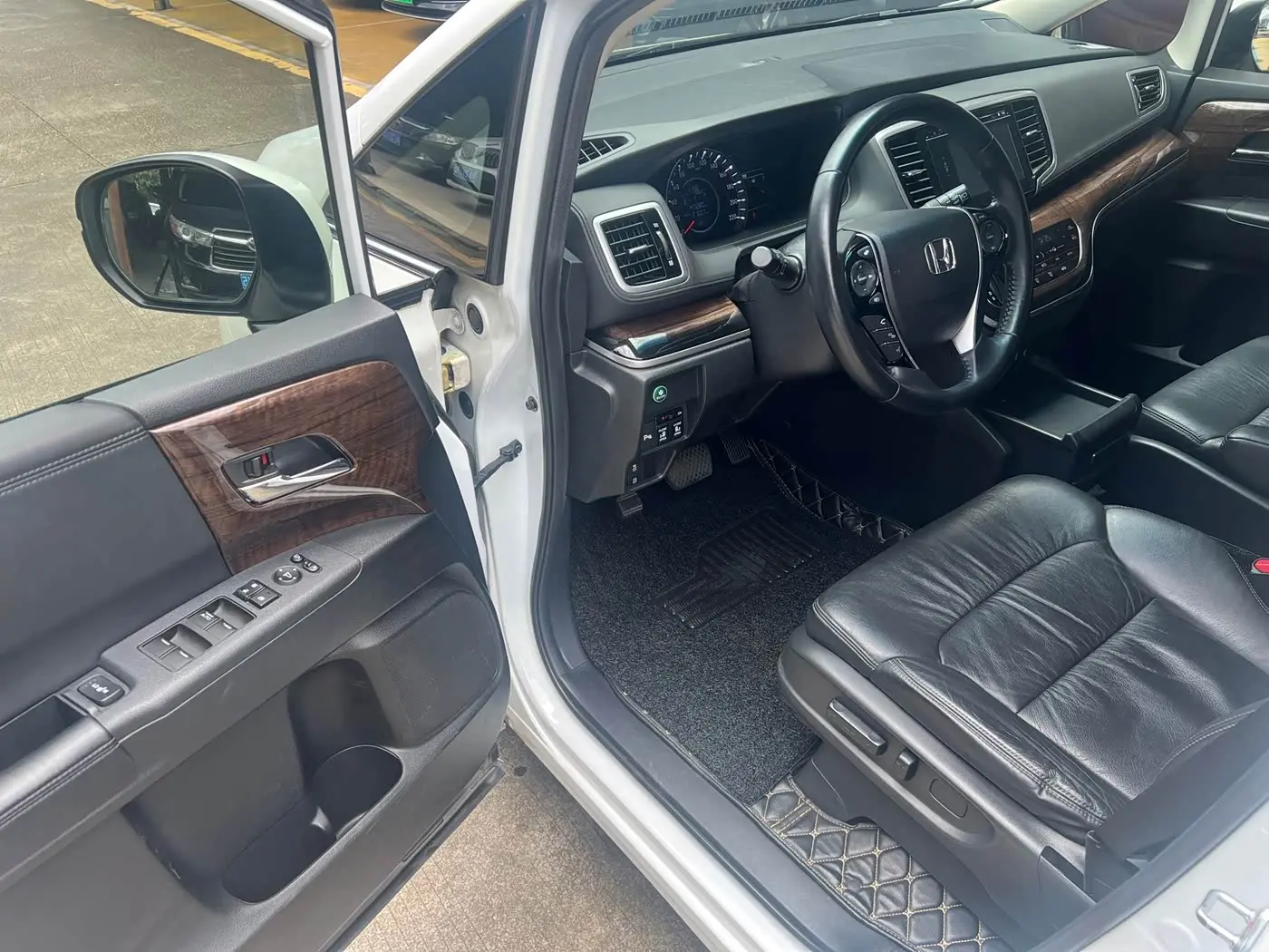 Honda Odyssey 2018 — Şəkil 7/9