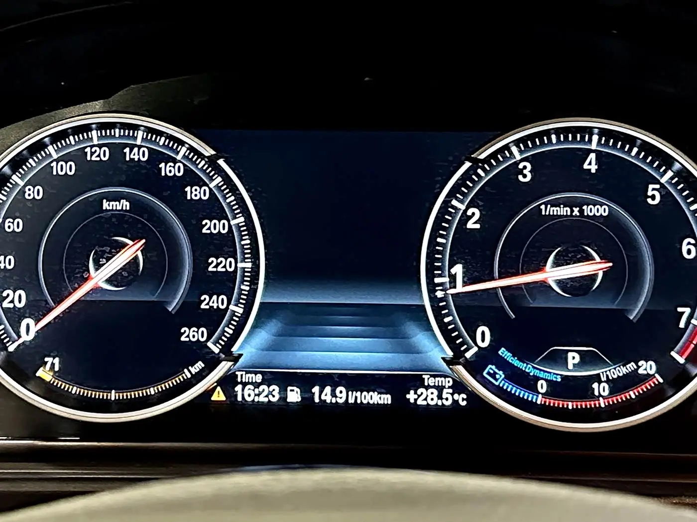 BMW 5 Series 2014 — Photo 7/11