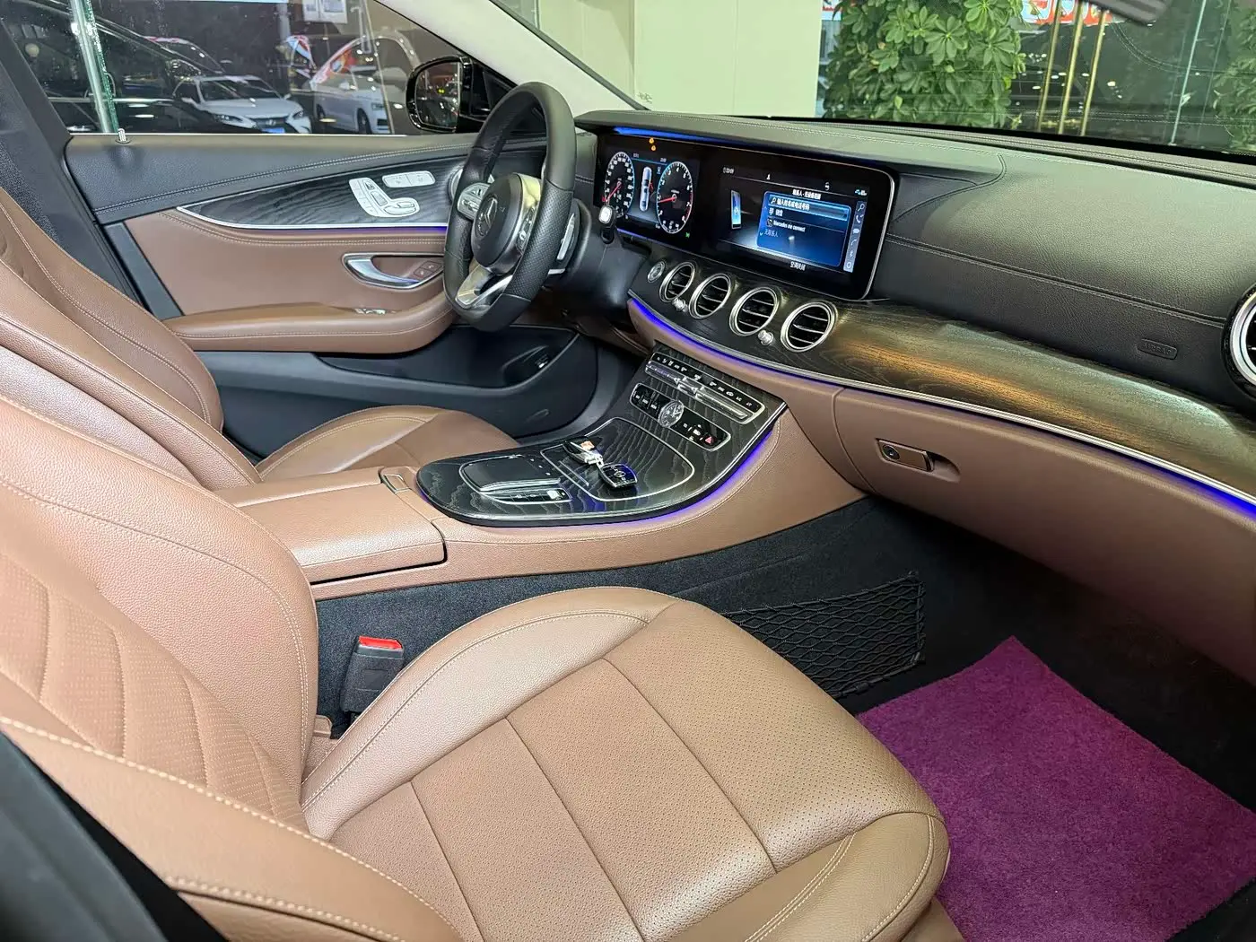 Mercedes-Benz E-Class 2019 — Photo 14/17