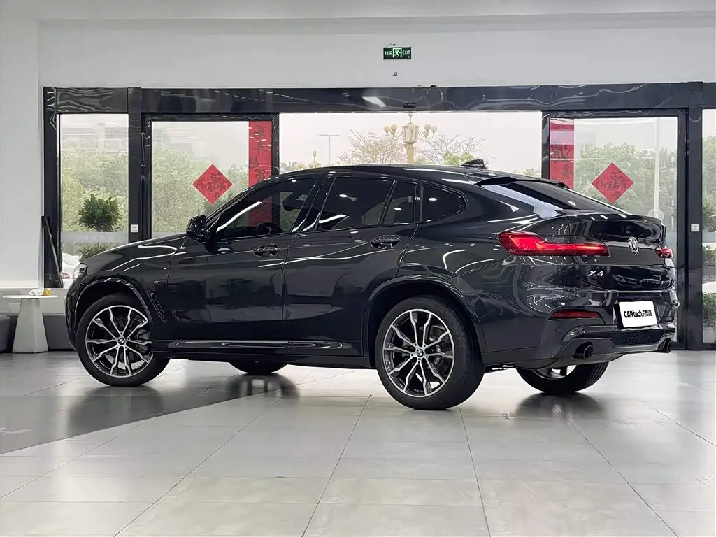 BMW X4 2021 — Фото 4/20