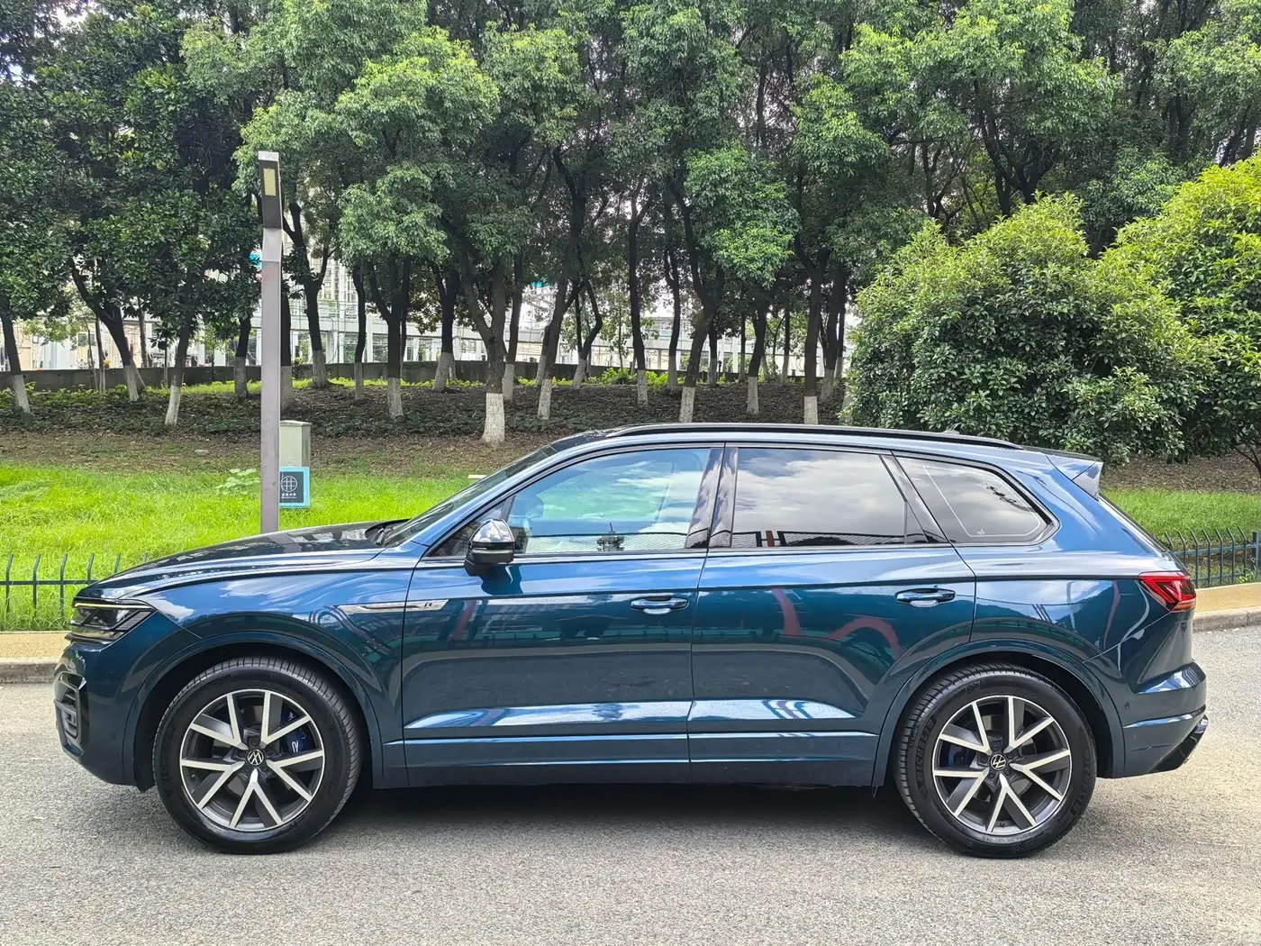 Volkswagen Touareg 2021 — Photo 4/14