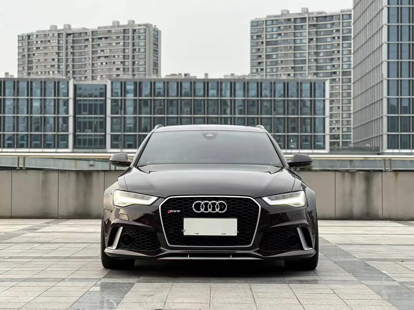 Audi RS 6 2018 — Şəkil 2/17