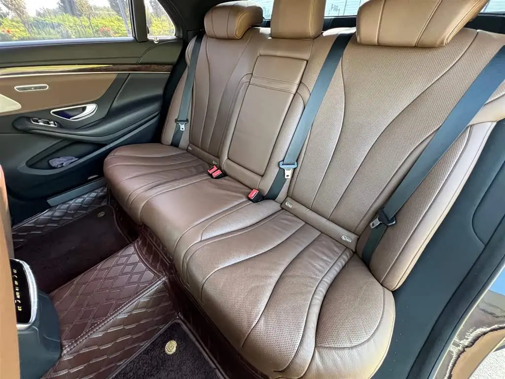 Mercedes-Benz S-Class 2019 — Photo 15/19