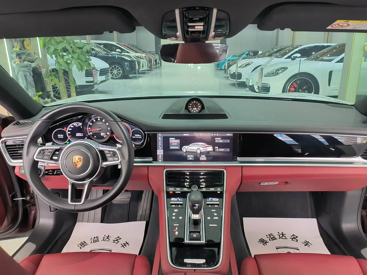 Porsche Panamera 2020 — Фото 9/17