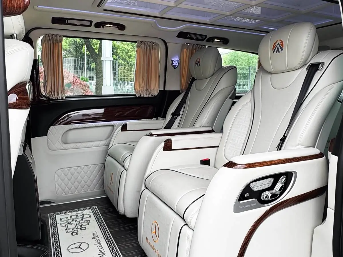Mercedes-Benz Vito 2021 — Photo 12/20