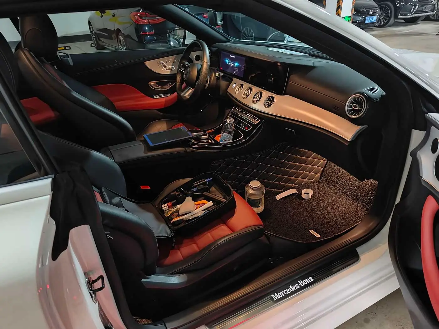 Mercedes-Benz E-Class 2022 — Photo 15/15