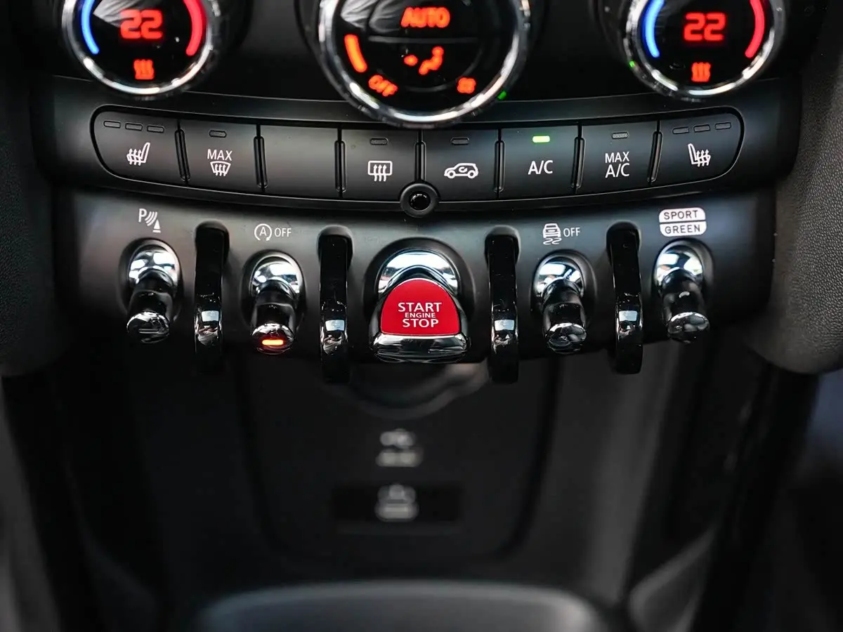 MINI JCW 2023 — Şəkil 17/19