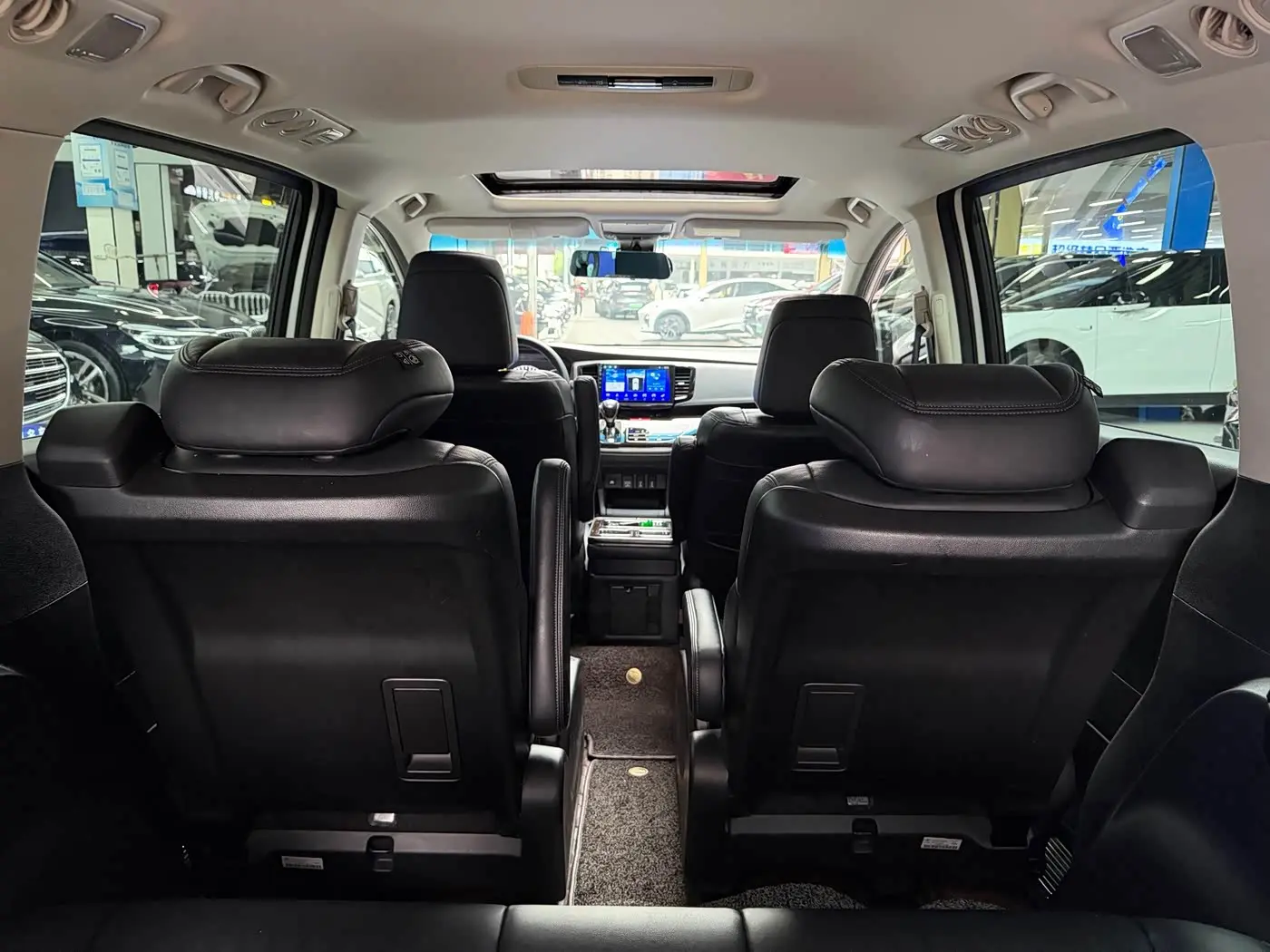 Honda Odyssey 2019 — Şəkil 19/20