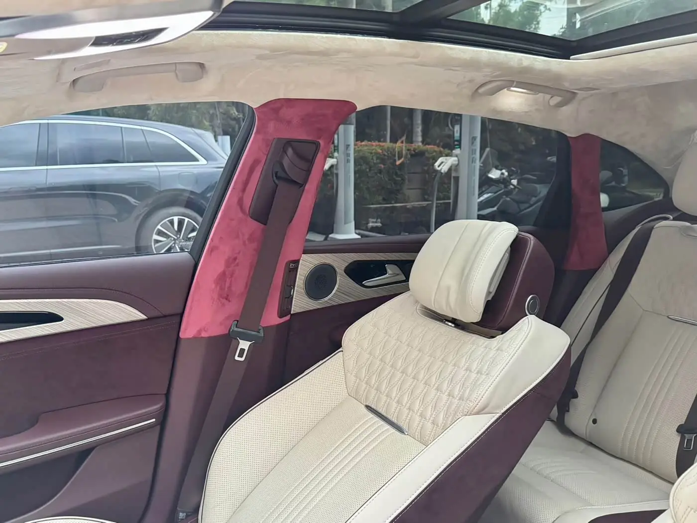 Hongqi H9 2021 — Şəkil 18/20