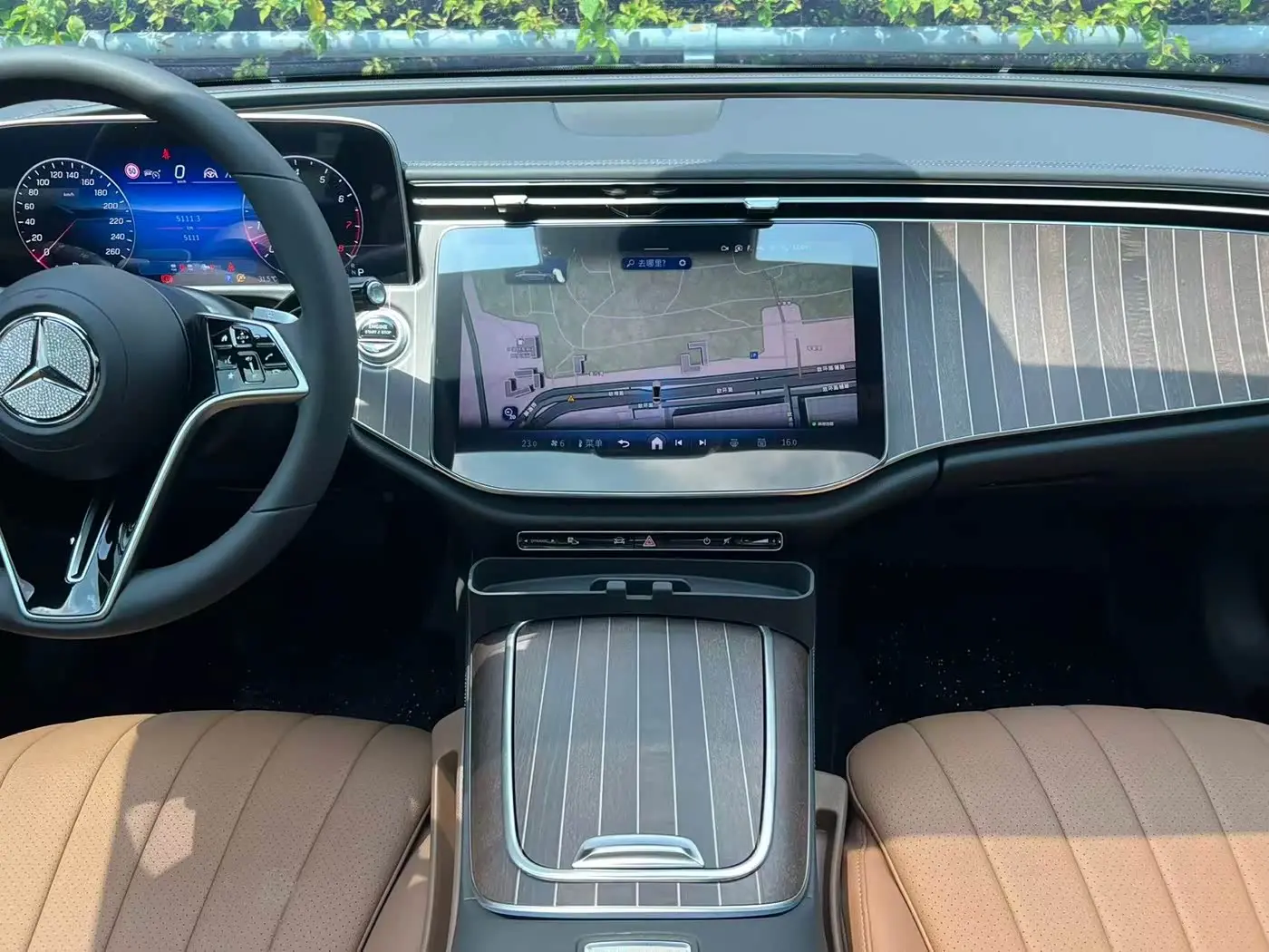 Mercedes-Benz E-Class 2025 — Şəkil 11/18
